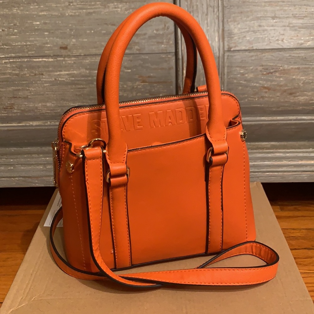 Orange Steve Madden purse/side bag